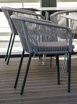 "Марсель" стул плетеный из роупа, каркас алюминий темно-серый (RAL7024), роуп светло-серый круглый, ткань светло-серая